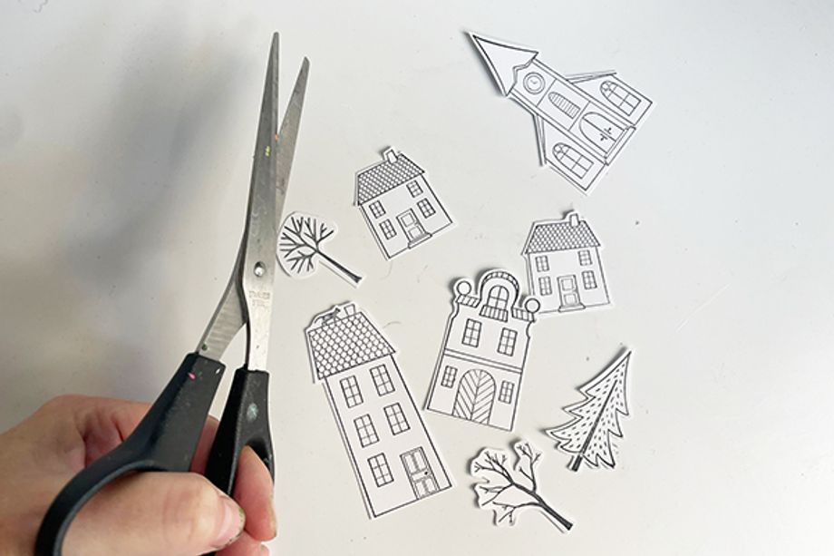 Dřevěná krabička s domečky