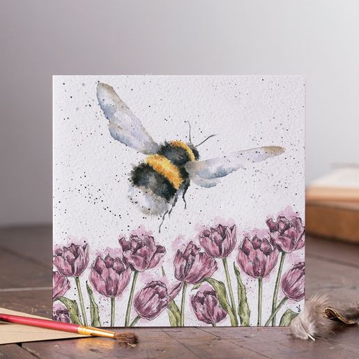 Přání Wrendale Designs "Flight of the Bumblebee ", 15x15 cm - Čmelák