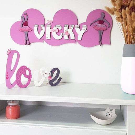 Dřevěný výřez k dekoraci Gomille, 10x17 cm - Baletka