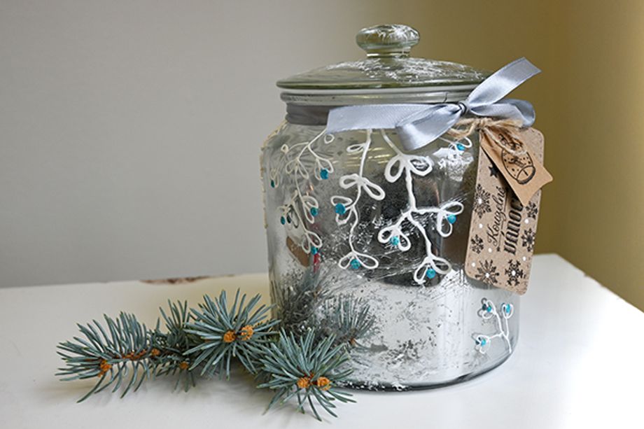 Lucerna nebo dóza na perníčky