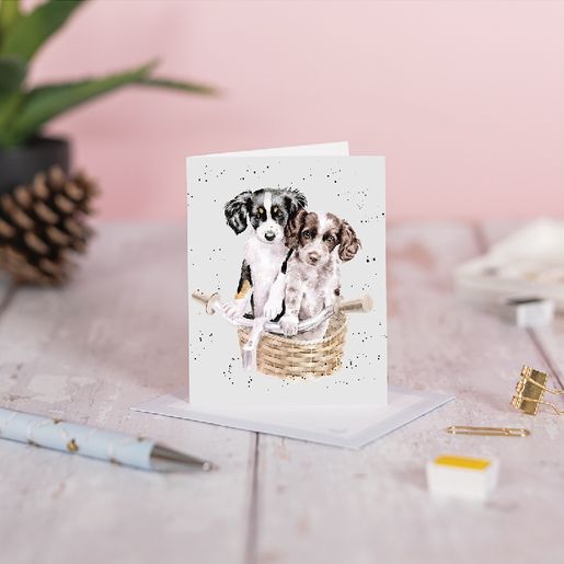 Dárková kartička Wrendale Designs "Paws and Pedals" - Pejsci