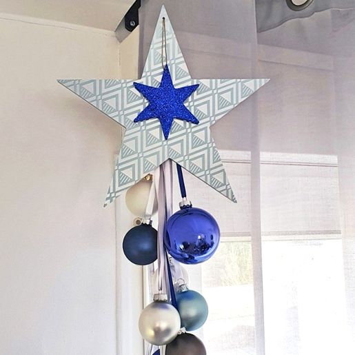 Dřevěný výřez k dekoraci Gomille, závěsný, 11x11 cm - Hvězda, šesticípá