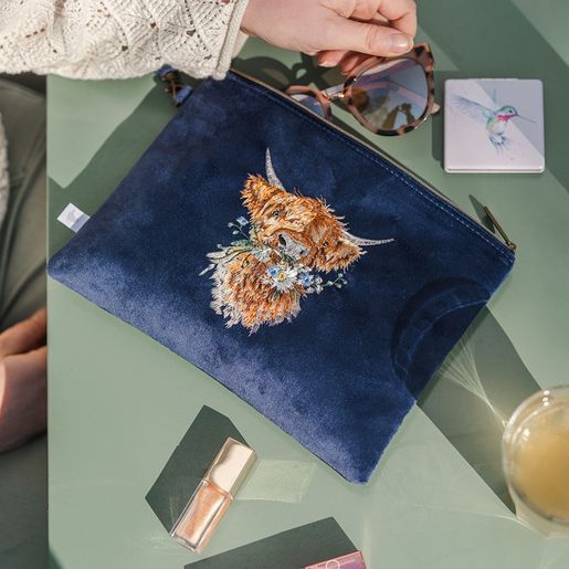 Vyšívaná kosmetická taška Wrendale Designs "Daisy Coo" - Kráva