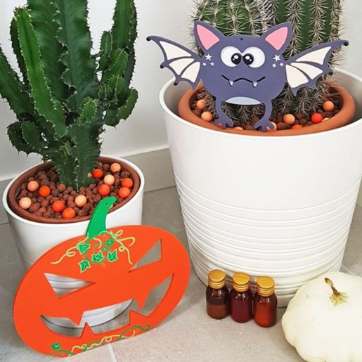 Dřevěný výřez k dekoraci Gomille, závěsný, 30x17 cm - Roztomilý netopýr