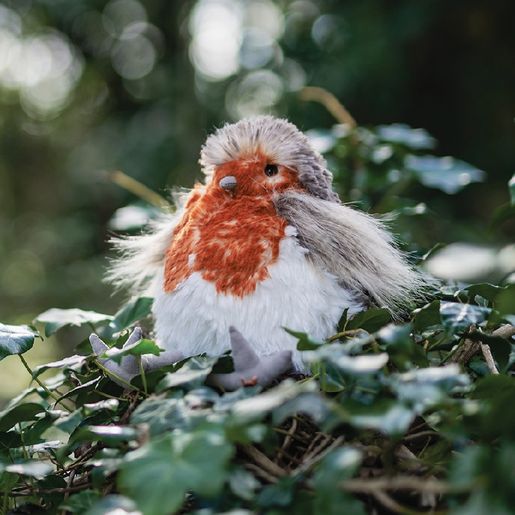 Plyšová hračka Wrendale Designs "Robin Adele", střední - Červenka, mládě