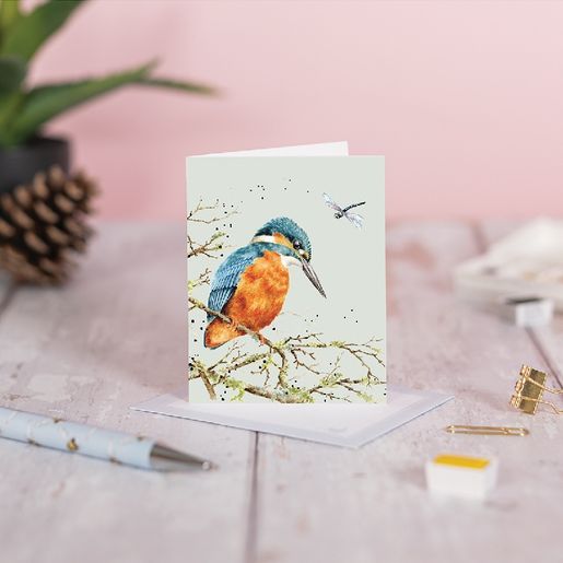 Dárková kartička Wrendale Designs "Pond Dipping" - Ledňáček