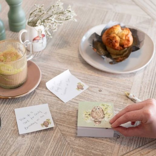 Samolepicí bloček Wrendale Designs "Treetops", 250 l. - Sova