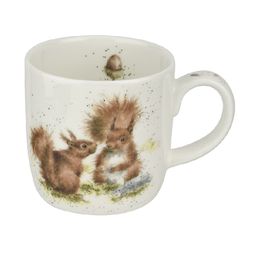 Porcelánový hrnek Wrendale Designs "Between Friends", 0,31 l - Veverky