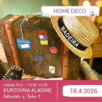 Vintage kufr na suvenýry z cest