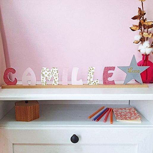 Dřevěný výřez k dekoraci Gomille, 8 cm - Abeceda - VYBERTE PÍSMENO