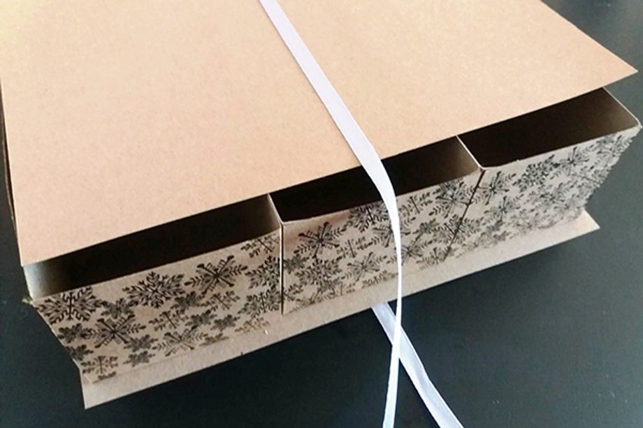 23. krabička na cukroví