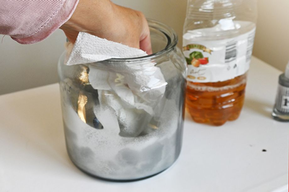 Lucerna nebo dóza na perníčky