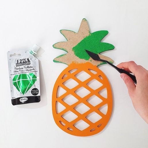 Dřevěný výřez k dekoraci Gomille, 25,7x21,9 cm - Ananas, obrys