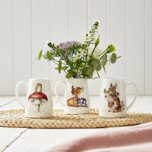 Porcelánový džbán na květiny Wrendale Designs "Pottering About" - Střízlík